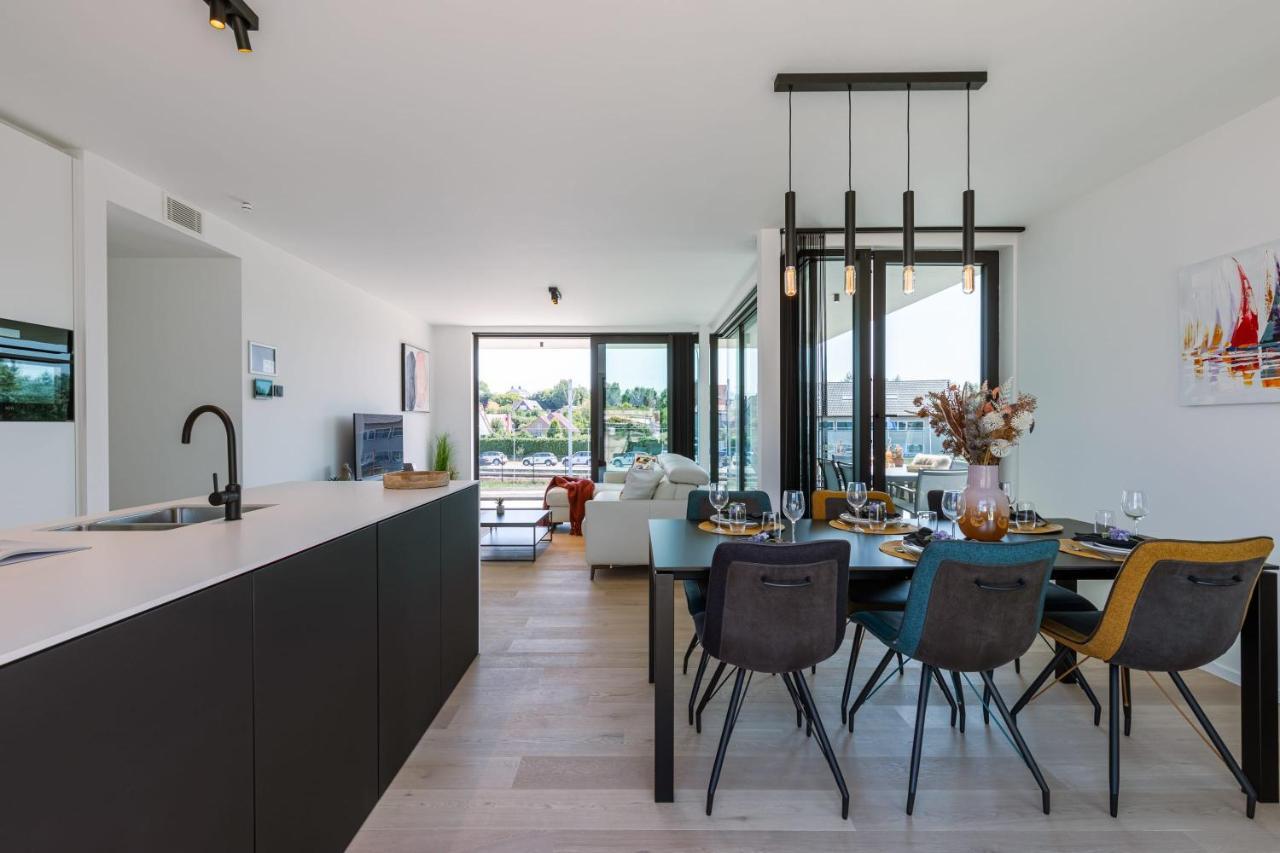 New, Luxurious And Modern Apartment With Private Parking Koksijde Esterno foto