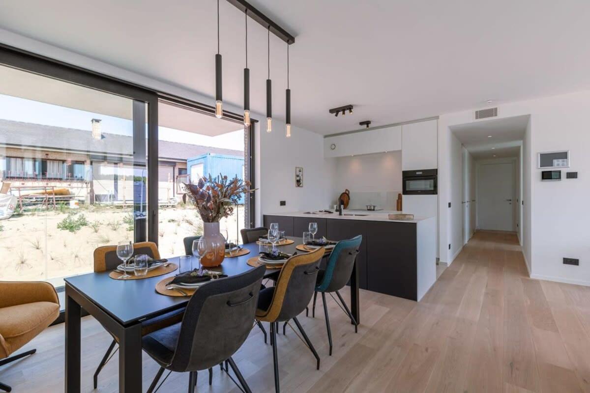 New, Luxurious And Modern Apartment With Private Parking Koksijde Esterno foto